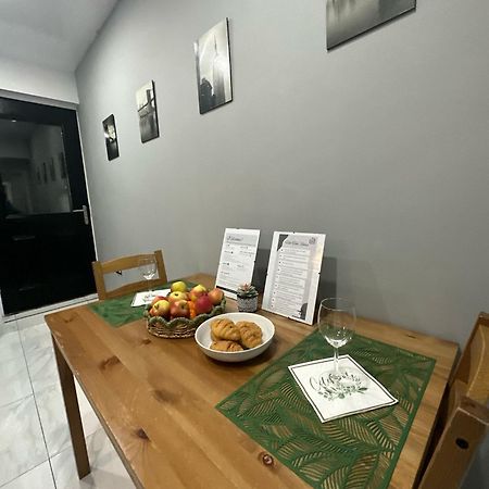 2 Bedroom Flat With Hot Tub Кардифф Экстерьер фото